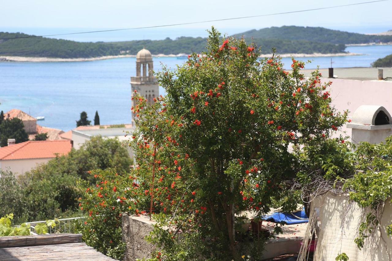 Tanya-Apartments And Rooms Hvar Town Zewnętrze zdjęcie